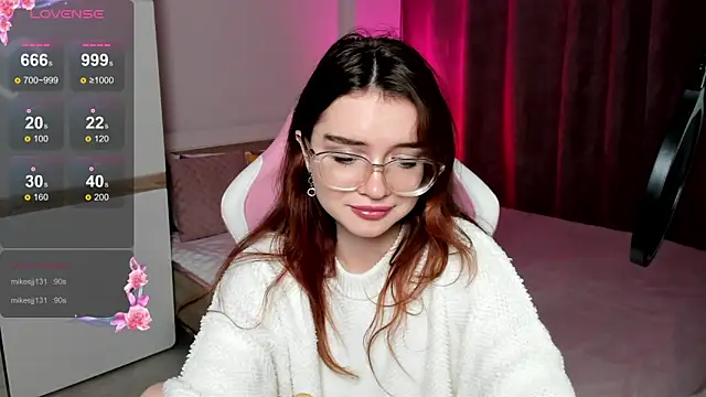 Snapshot of Sonya_Glen chatting on 02/04/25, 03:11 Sonya Glen online show from 02/04/25, 03:11