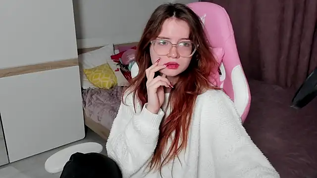 Snapshot of Sonya_Glen chatting on 03/06/25, 01:58 Sonya Glen online show from 03/06/25, 01:58