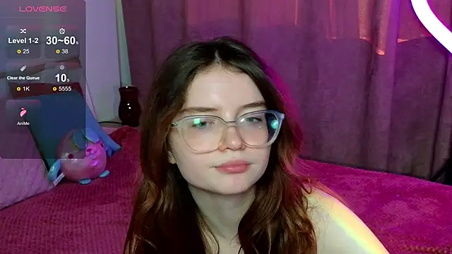 Snapshot of Sonya_Glen chatting on 03/22/25, 02:27 Sonya Glen online show from 03/22/25, 02:27