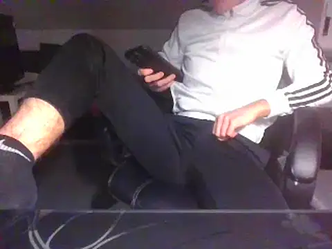 Snapshot of Jamie_2006 chatting on 01/15/25, 11:30 Jamie 2006 online show from 01/15/25, 11:30