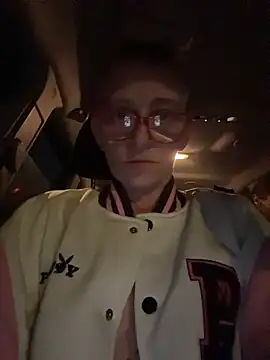 Snapshot of Stonermama666420 chatting on 02/01/26, 08:13 Stonermama666420 online show from 02/01/26, 08:13