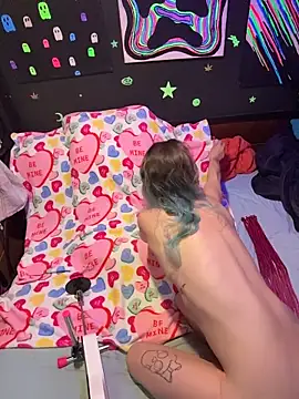 Snapshot of Stonermama666420 chatting on 02/07/26, 06:06 Stonermama666420 online show from 02/07/26, 06:06