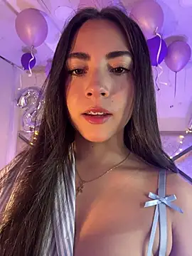 Melody 04 online show from 03/11/26, 01:11