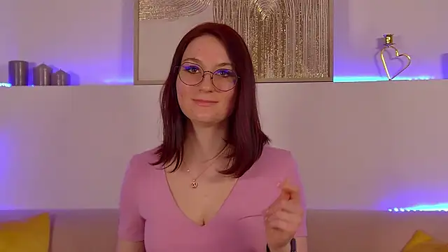 VictoriaArdern online show from 03/12/25, 07:28