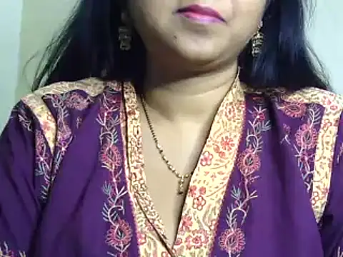 Snapshot of Suhana-sapna chatting on 01/09/25, 02:01 Suhana-sapna online show from 01/09/25, 02:01