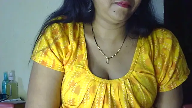 Snapshot of Suhana-sapna chatting on 09/27/25, 06:13 Suhana-sapna online show from 09/27/25, 06:13
