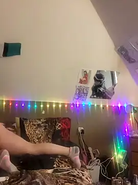 Snapshot of Neveah6 chatting on 01/04/25, 09:20 Neveah6 online show from 01/04/25, 09:20