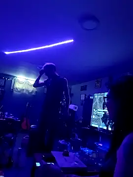 Snapshot of Neveah6 chatting on 03/10/25, 02:59 Neveah6 online show from 03/10/25, 02:59