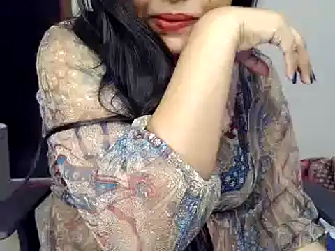 Snapshot of Hritvika chatting on 03/07/25, 02:04 Hritvika online show from 03/07/25, 02:04