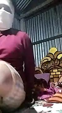 Snapshot of ascuple chatting on 12/13/24, 05:00 ascuple online show from 12/13/24, 05:00