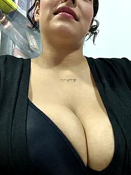 Noah Jhonson online show from 02/24/26, 07:56