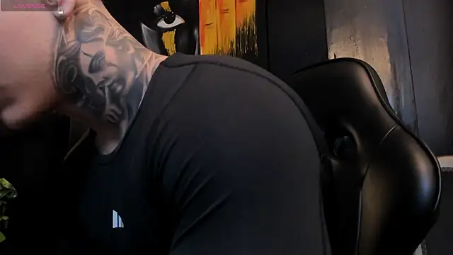 Flynn Riider online show from 11/29/25, 05:16