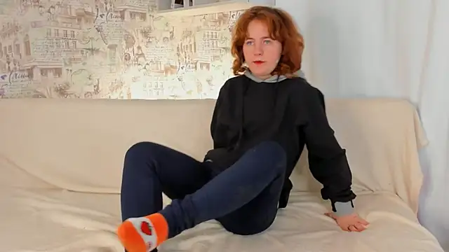 Snapshot of EdythCodd chatting on 12/14/24, 04:23 EdythCodd online show from 12/14/24, 04:23