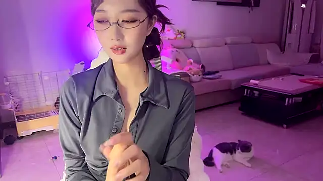 pinnnnnnk online show from 12/22/24, 02:06