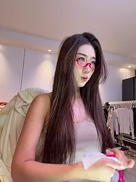 pinnnnnnk online show from 12/14/25, 11:48