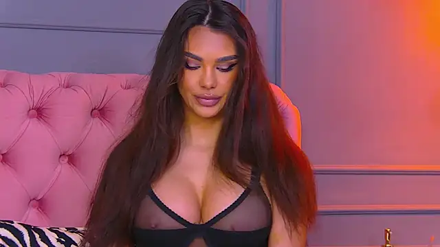Snapshot of Nicole_Diva chatting on 02/16/25, 06:54 Nicole Diva online show from 02/16/25, 06:54