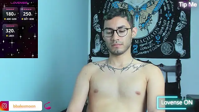 Snapshot of alexdesire chatting on 03/19/25, 02:24 alexdesire online show from 03/19/25, 02:24