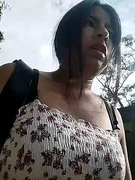 Danna-linyi online show from 03/07/25, 09:06