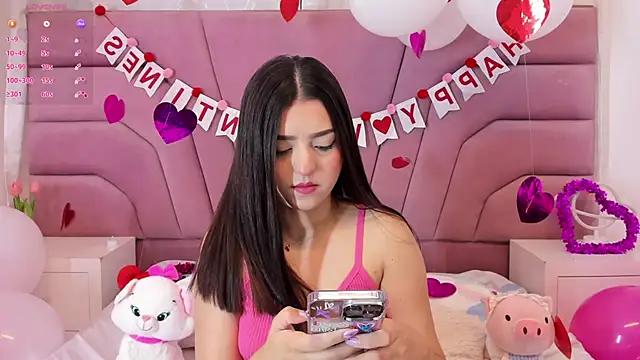 Snapshot of zoewillian chatting on 02/15/25, 03:31 zoewillian online show from 02/15/25, 03:31