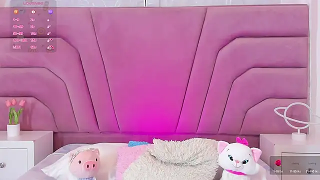 Snapshot of zoewillian chatting on 03/11/25, 03:12 zoewillian online show from 03/11/25, 03:12