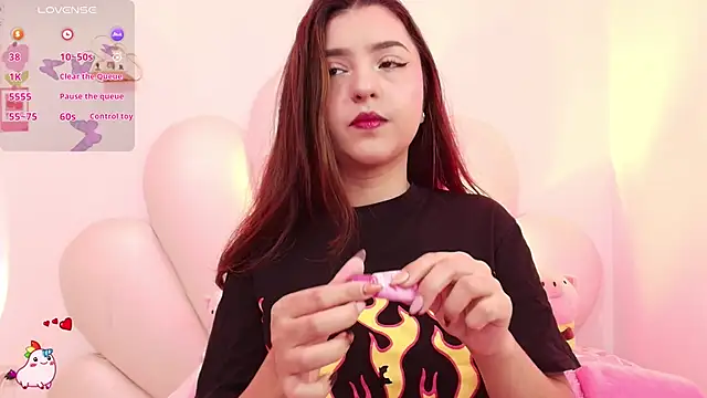 Snapshot of zoewillian chatting on 02/23/26, 01:14 zoewillian online show from 02/23/26, 01:14