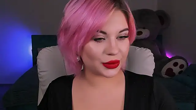 Snapshot of evaharve chatting on 12/14/24, 05:29 evaharve online show from 12/14/24, 05:29