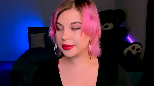 Snapshot of evaharve chatting on 01/09/25, 11:13 evaharve online show from 01/09/25, 11:13