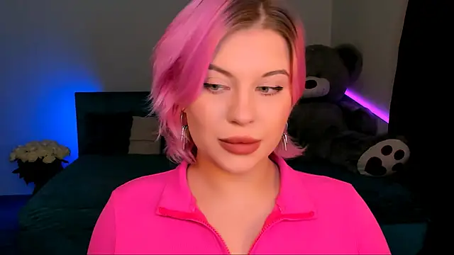 Snapshot of evaharve chatting on 01/13/25, 09:52 evaharve online show from 01/13/25, 09:52