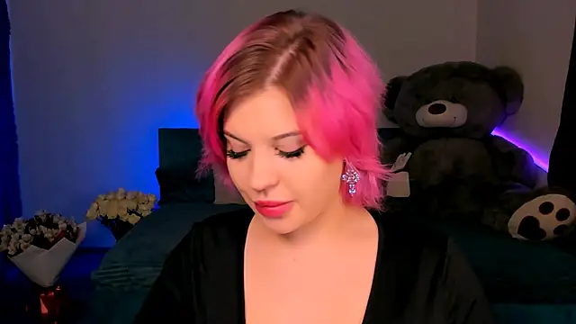 Snapshot of evaharve chatting on 01/17/25, 10:12 evaharve online show from 01/17/25, 10:12