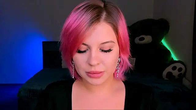 Snapshot of evaharve chatting on 01/30/25, 07:04 evaharve online show from 01/30/25, 07:04