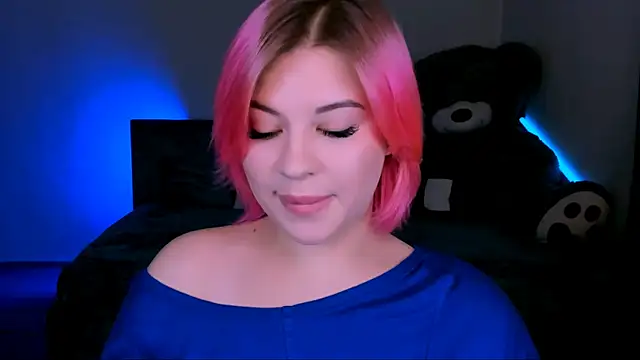 Snapshot of evaharve chatting on 02/13/25, 05:22 evaharve online show from 02/13/25, 05:22