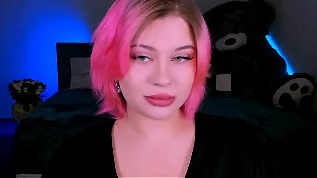 Snapshot of evaharve chatting on 02/14/25, 09:43 evaharve online show from 02/14/25, 09:43