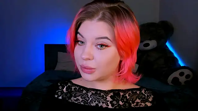 Snapshot of evaharve chatting on 02/19/25, 04:34 evaharve online show from 02/19/25, 04:34