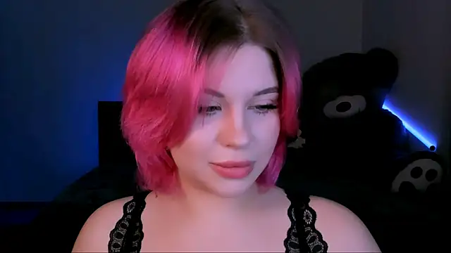 Snapshot of evaharve chatting on 03/13/25, 09:26 evaharve online show from 03/13/25, 09:26