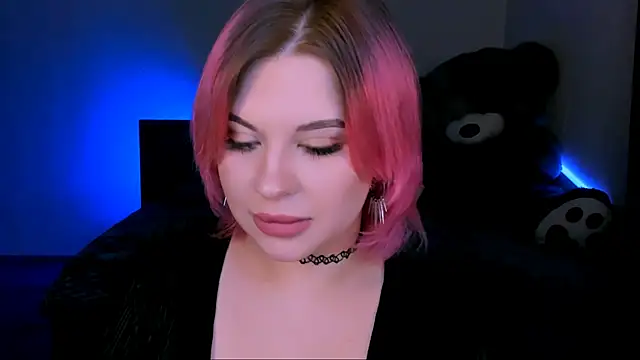 Snapshot of evaharve chatting on 03/15/25, 10:55 evaharve online show from 03/15/25, 10:55