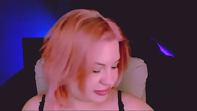 Snapshot of evaharve chatting on 09/20/25, 04:13 evaharve online show from 09/20/25, 04:13