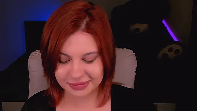 Snapshot of evaharve chatting on 09/26/25, 05:22 evaharve online show from 09/26/25, 05:22