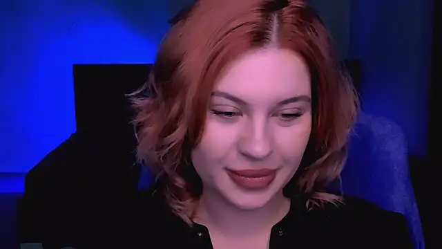 Snapshot of evaharve chatting on 10/05/25, 06:23 evaharve online show from 10/05/25, 06:23