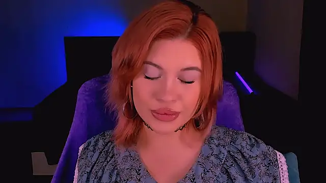 Snapshot of evaharve chatting on 10/09/25, 05:27 evaharve online show from 10/09/25, 05:27