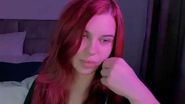 Snapshot of evaharve chatting on 05/10/26, 10:15 evaharve online show from 05/10/26, 10:15