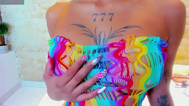 mia roldan  online show from 02/23/25, 08:11