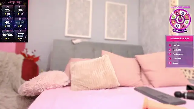 EuphoriaElle online show from 12/21/24, 12:31