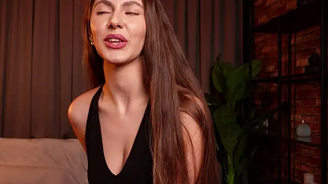 Snapshot of MuseSolis chatting on 01/28/25, 03:57 MuseSolis online show from 01/28/25, 03:57