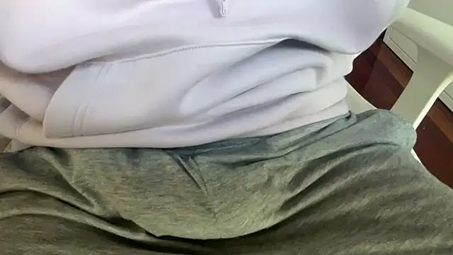 Axeeeeeeeeeeeel online show from 10/28/25, 04:42