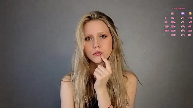 WiloneEsse online show from 03/11/25, 01:05