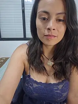 Snapshot of sweet_aphrodite69 chatting on 11/23/25, 12:10 sweet aphrodite69 online show from 11/23/25, 12:10