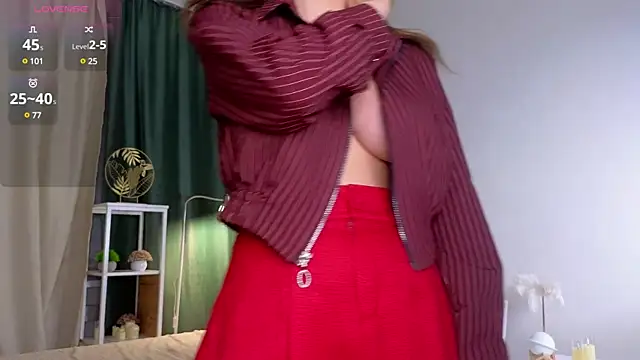 Snapshot of ElvaHilby chatting on 03/02/25, 03:05 ElvaHilby online show from 03/02/25, 03:05