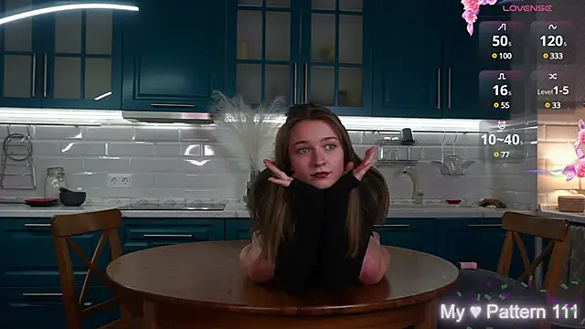 DawnAtwood online show from 01/06/25, 05:27