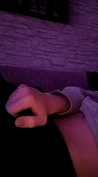 Snapshot of cutie_anonymm chatting on 12/28/24, 06:18 cutie anonymm online show from 12/28/24, 06:18