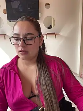 Snapshot of Gabriela-Parker_ chatting on 03/17/25, 07:48 Gabriela-Parker  online show from 03/17/25, 07:48